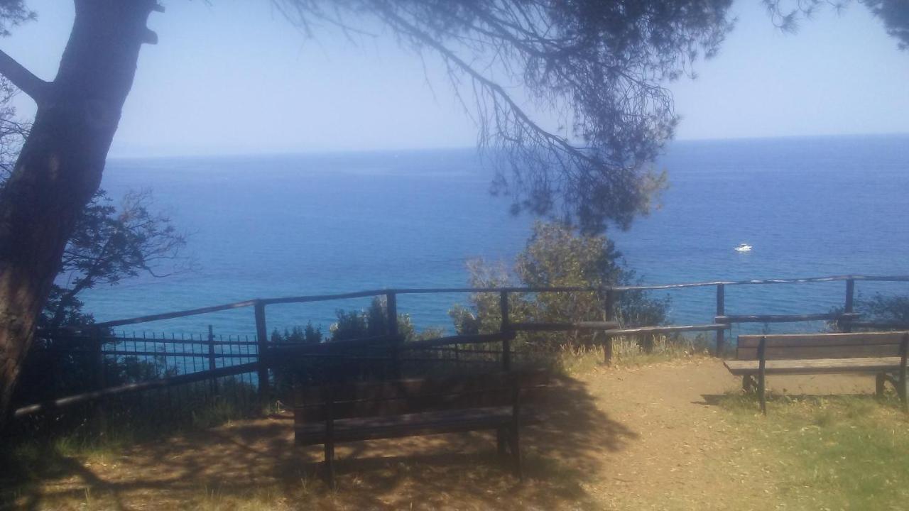 Il Capriolo Bed & Breakfast Celle Ligure Dış mekan fotoğraf